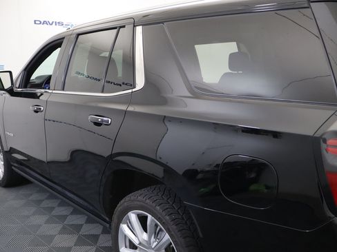 Used 2023 Chevrolet Tahoe High Country AWD/4WD image 11