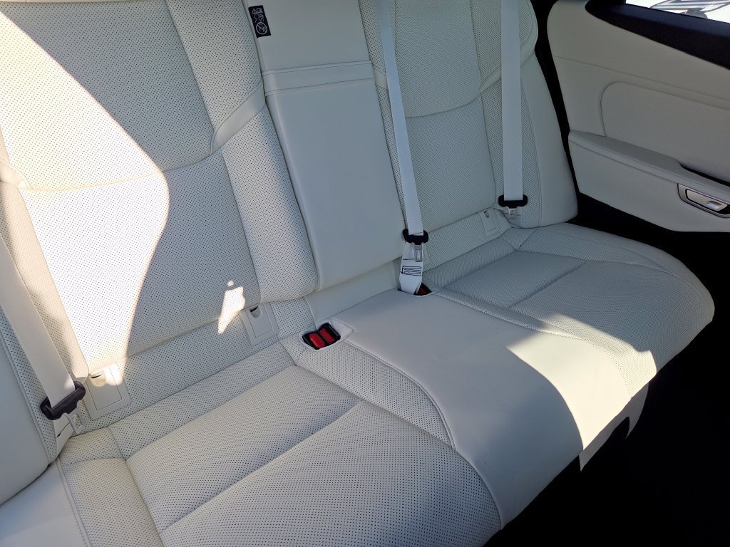 New 2026 Lexus ES 350h w/ Cold Area Package FWD image 34