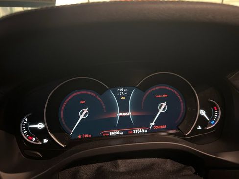 Used 2018 BMW X3 M40i image 9