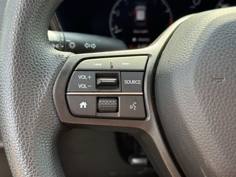 Used 2025 Honda CR-V EX image 16