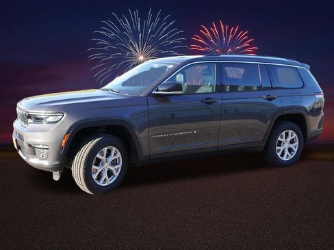 Used 2023 Jeep Grand Cherokee L Limited w/ Luxury Tech Group II AWD/4WD image 10