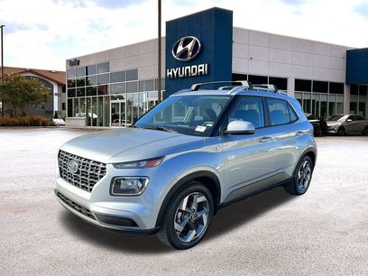 Used 2022 Hyundai Venue SEL