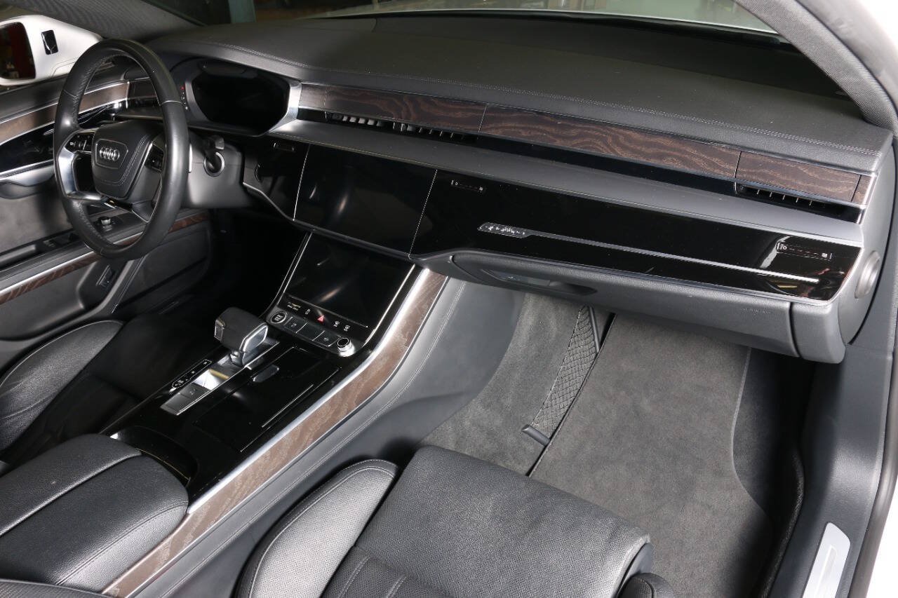 Used 2022 Audi A8 L 3.0T AWD/4WD image 41