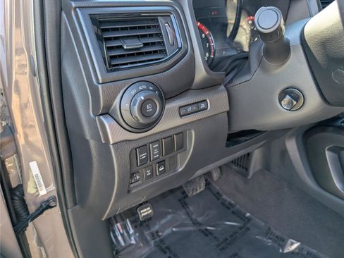 Used 2022 Nissan Titan PRO-4X w/ Pro-4x Convenience Package AWD/4WD image 22