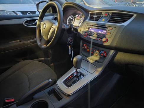 Used 2014 Nissan Sentra SV image 15