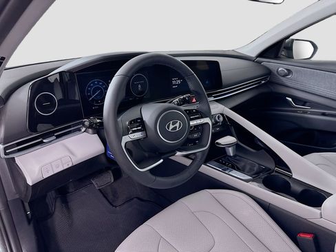 New 2026 Hyundai Elantra Limited image 9