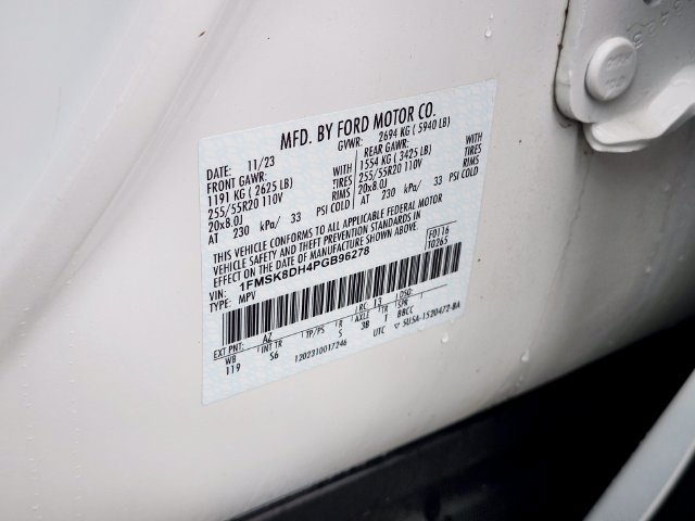 Certified 2023 Ford Explorer XLT w/ Equipment Group 202A AWD/4WD image 36