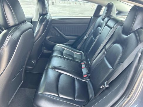 Used 2021 Tesla Model 3 Standard Range Plus RWD image 13
