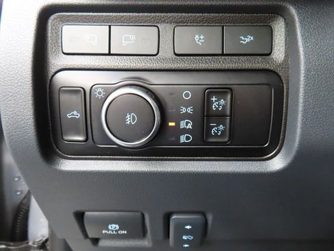 Used 2024 Ford F250 Lariat w/ Lariat Ultimate Package AWD/4WD image 65