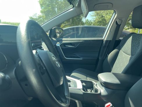 Used 2025 Toyota RAV4 XLE image 8