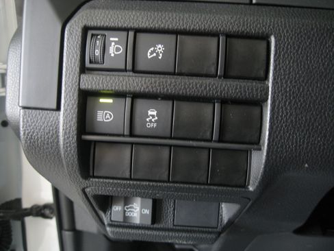 Used 2024 Toyota Tacoma SR w/ SR Upgrade Package image 18