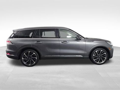 Certified 2025 Lincoln Aviator Reserve w/ Equipment Group 201A AWD/4WD image 8