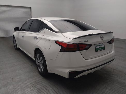 Used 2024 Nissan Altima 2.5 S FWD image 5