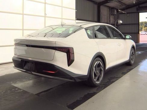 Certified 2025 Kia K4 EX FWD image 5