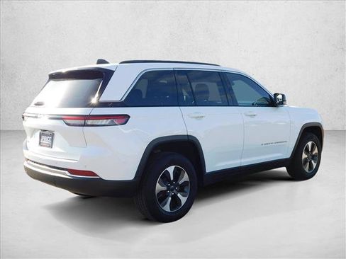 Used 2024 Jeep Grand Cherokee Limited 4xe AWD/4WD image 8