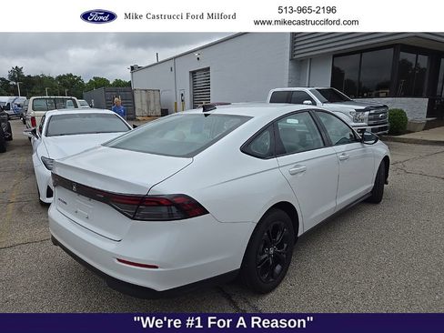 Used 2025 Honda Accord SE image 4