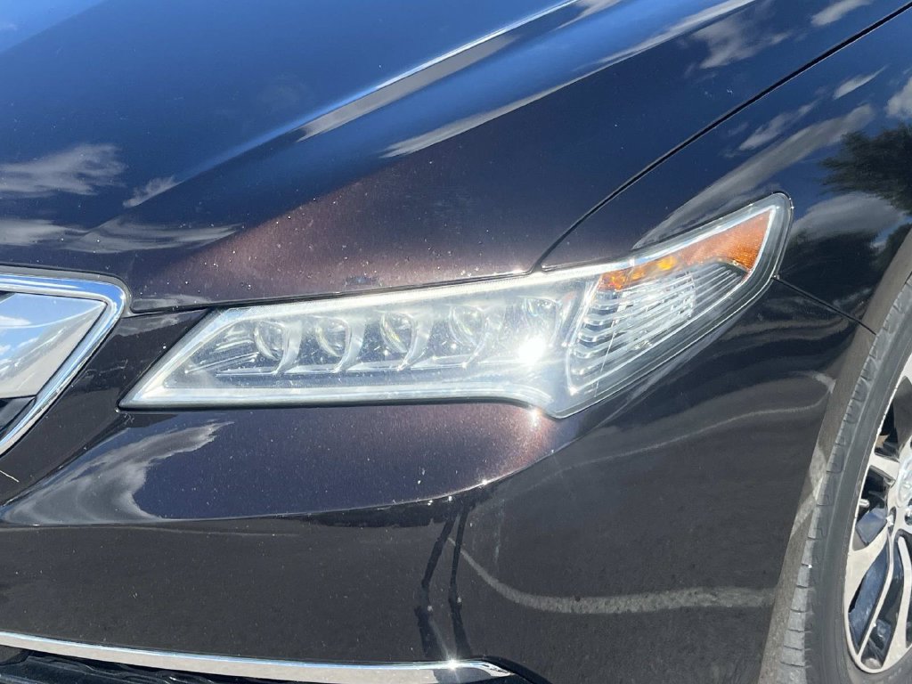 Used 2015 Acura TLX w/ Technology Package FWD image 9