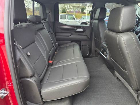 Used 2022 GMC Sierra 1500 SLT w/ SLT Premium Plus Package image 28