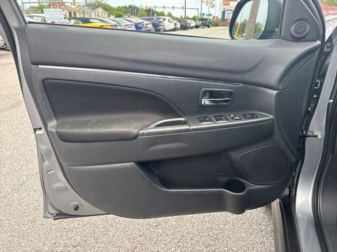 Used 2024 Mitsubishi Outlander Sport ES image 10