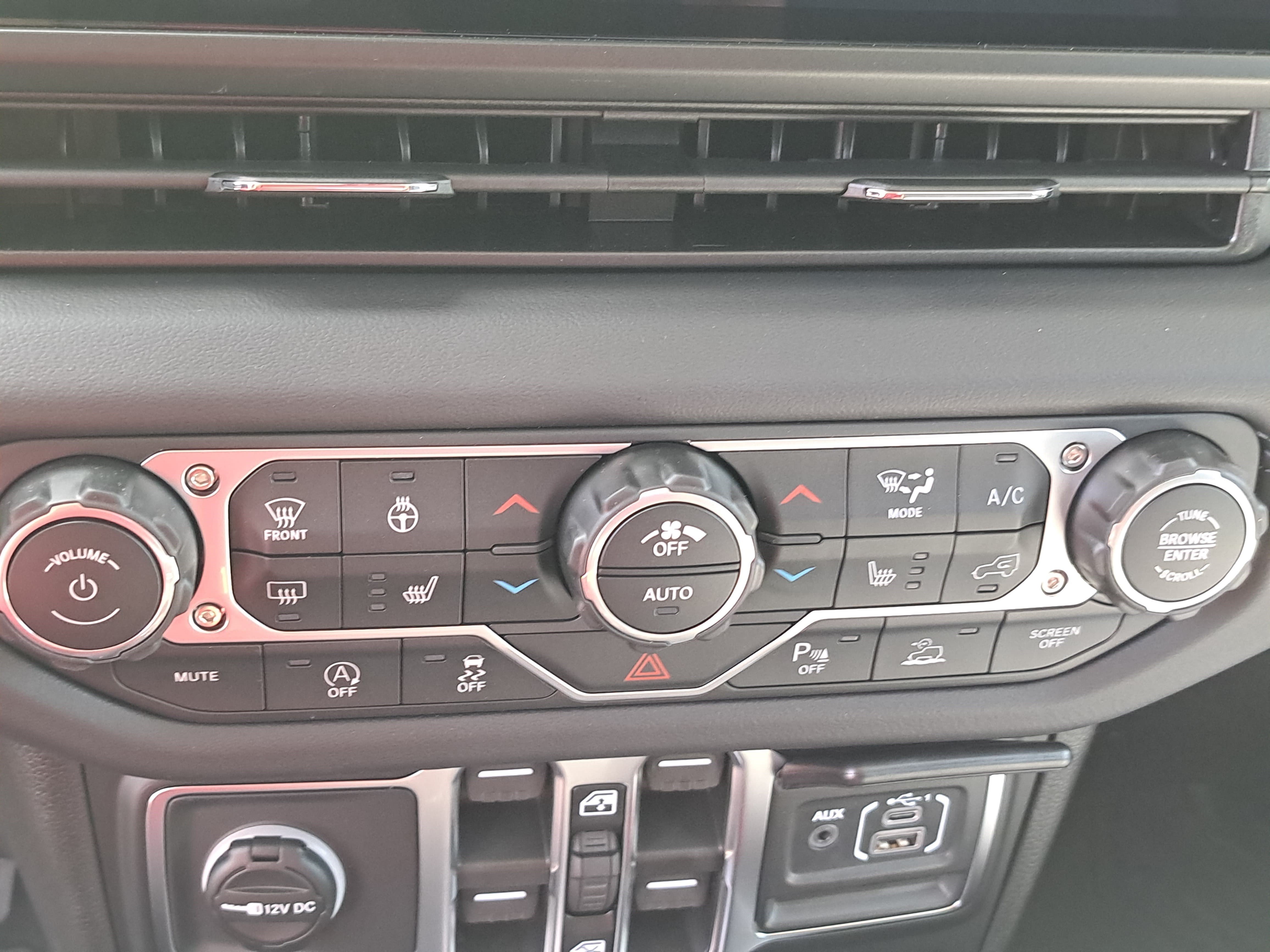 New 2026 Jeep Gladiator Rubicon AWD/4WD image 19