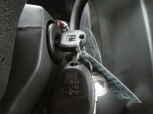 New 2025 GMC Savana 3500 w/ Driver Convenience Package image 9