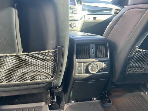 Used 2013 Mercedes-Benz GL 550 4MATIC image 30