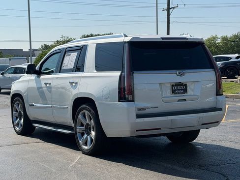 Used 2015 Cadillac Escalade Luxury AWD/4WD image 6