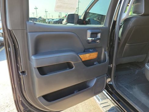 Used 2018 Chevrolet Silverado 1500 High Country AWD/4WD image 18