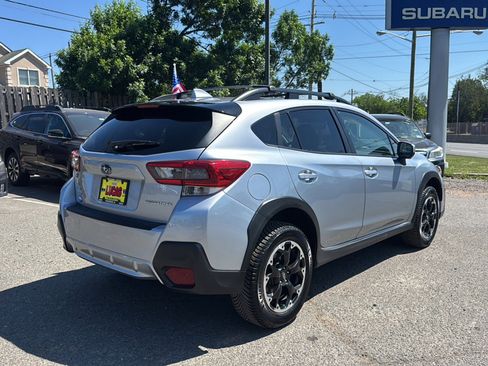 Used 2021 Subaru Crosstrek 2.0i Premium w/ Moonroof Package AWD/4WD image 5
