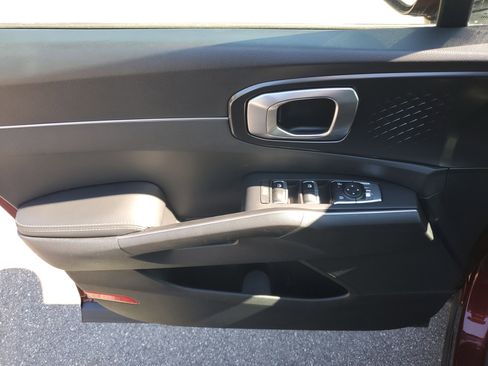 Certified 2024 Kia Sorento S w/ Panoramic Sunroof Package image 20