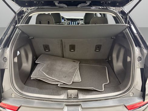 Used 2023 Chevrolet Bolt EUV LT image 7