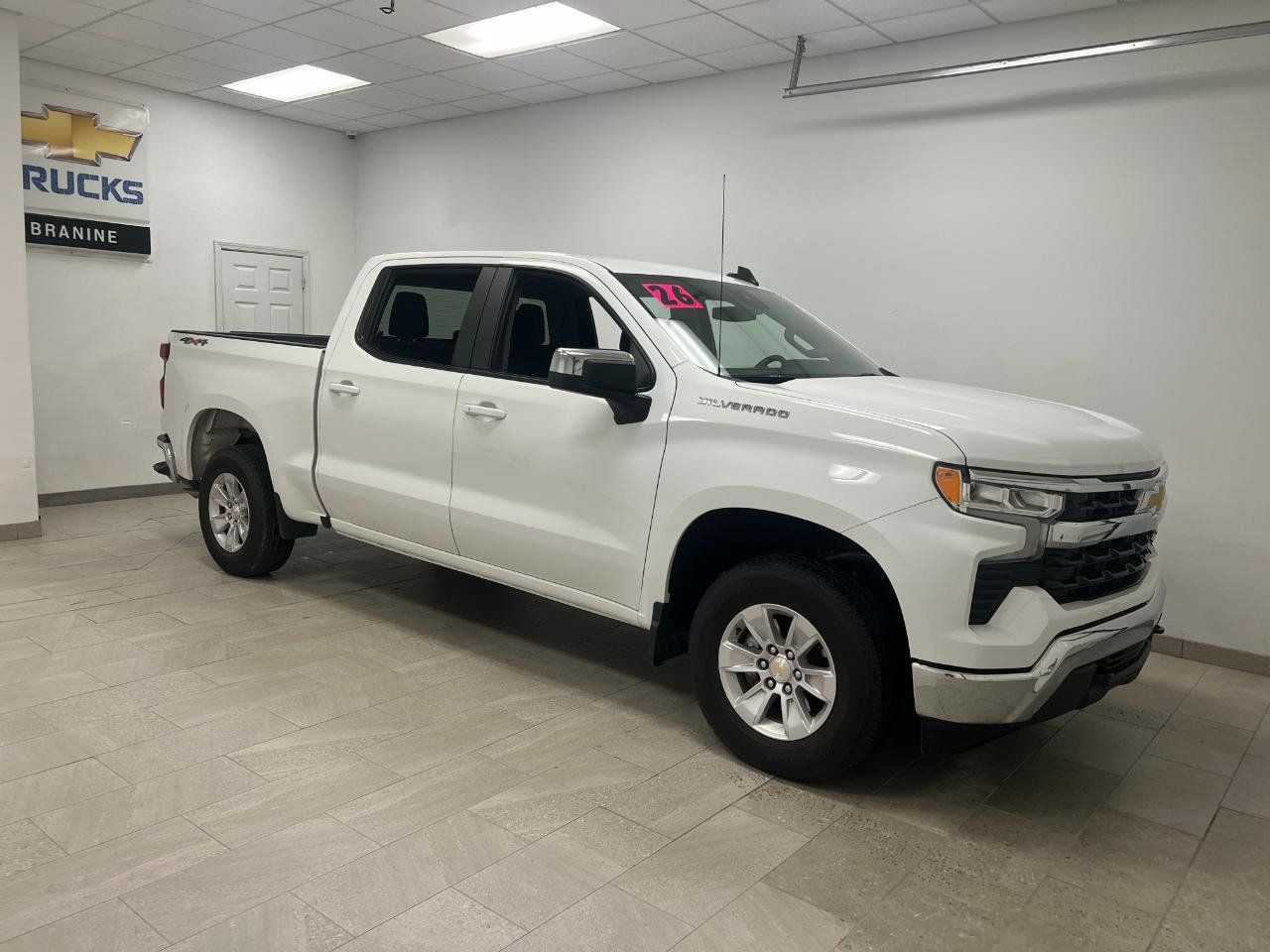 Used 2026 Chevrolet Silverado 1500 LT AWD/4WD image 5