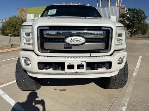 Used 2016 Ford F250 Lariat w/ Lariat Ultimate Package image 8