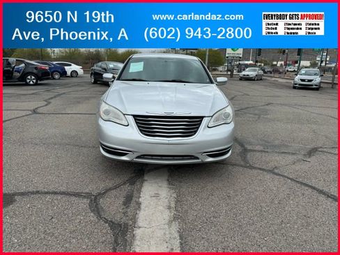 Used 2012 Chrysler 200 Touring image 3