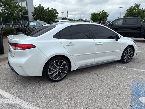 Used 2022 Toyota Corolla SE w/ Carpet Mat Package (TMS) FWD image 27