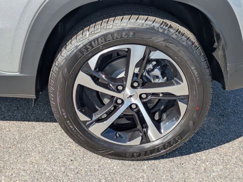 New 2026 Chevrolet Trax RS image 9