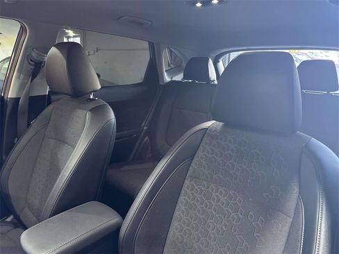 Used 2025 Kia Seltos S image 17