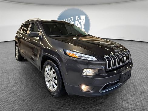 Used 2016 Jeep Cherokee Limited image 1