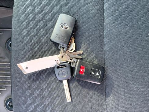 Used 2023 Toyota Tacoma SR5 image 35