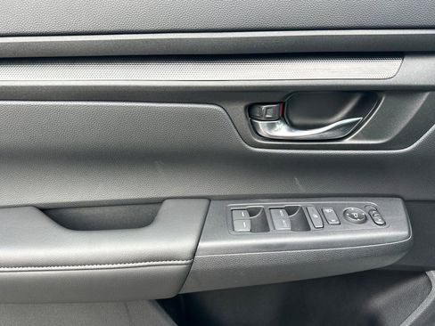 Used 2025 Honda CR-V EX image 14