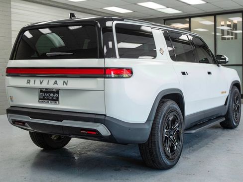 Used 2023 Rivian R1S Adventure AWD/4WD image 34