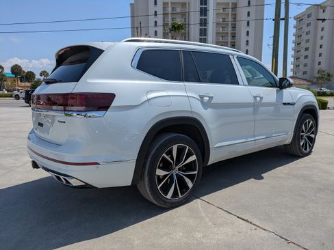 New 2026 Volkswagen Atlas SEL Premium R-Line AWD/4WD image 4
