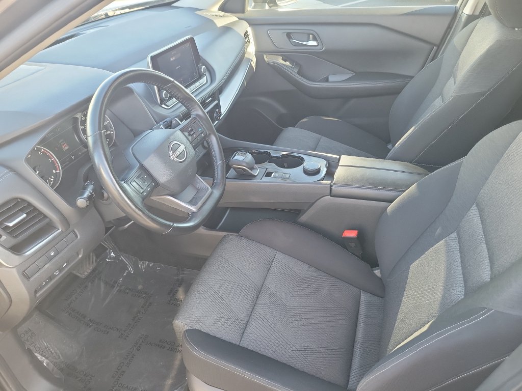 Used 2025 Nissan Rogue SV AWD/4WD image 15