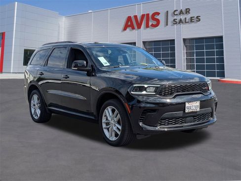 Used 2025 Dodge Durango GT image 3