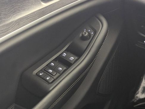 Used 2023 Jeep Grand Cherokee L Limited w/ Luxury Tech Group II RWD image 19