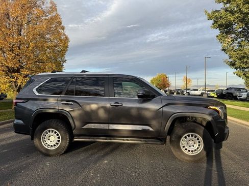 Used 2024 Toyota Sequoia Limited image 5