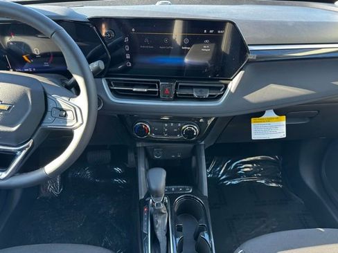 New 2026 Chevrolet TrailBlazer LT w/ LT Cold Weather Package AWD/4WD image 2