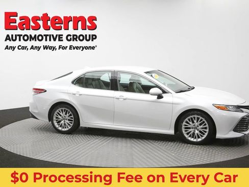 Used 2019 Toyota Camry XLE w/ Carpet Mat Package FWD image 48