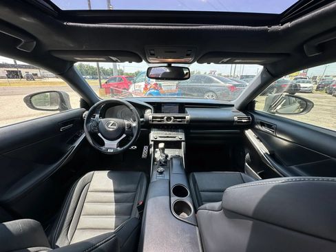 Used 2016 Lexus IS 200t w/ F Sport Package RWD image 11