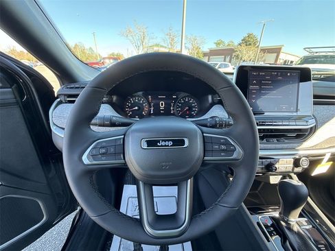 New 2026 Jeep Compass Latitude w/ Convenience Group image 14